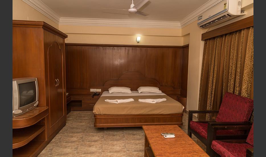 Hotel Sri Ram Residency Udupi Room photo