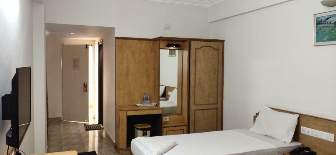 Hotel Sri Ram Residency Udupi Exterior photo